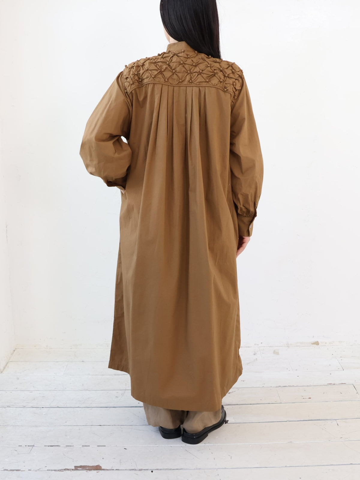 doux bleu　ドットスモッキング カフタンワンピース　DB-2644-030