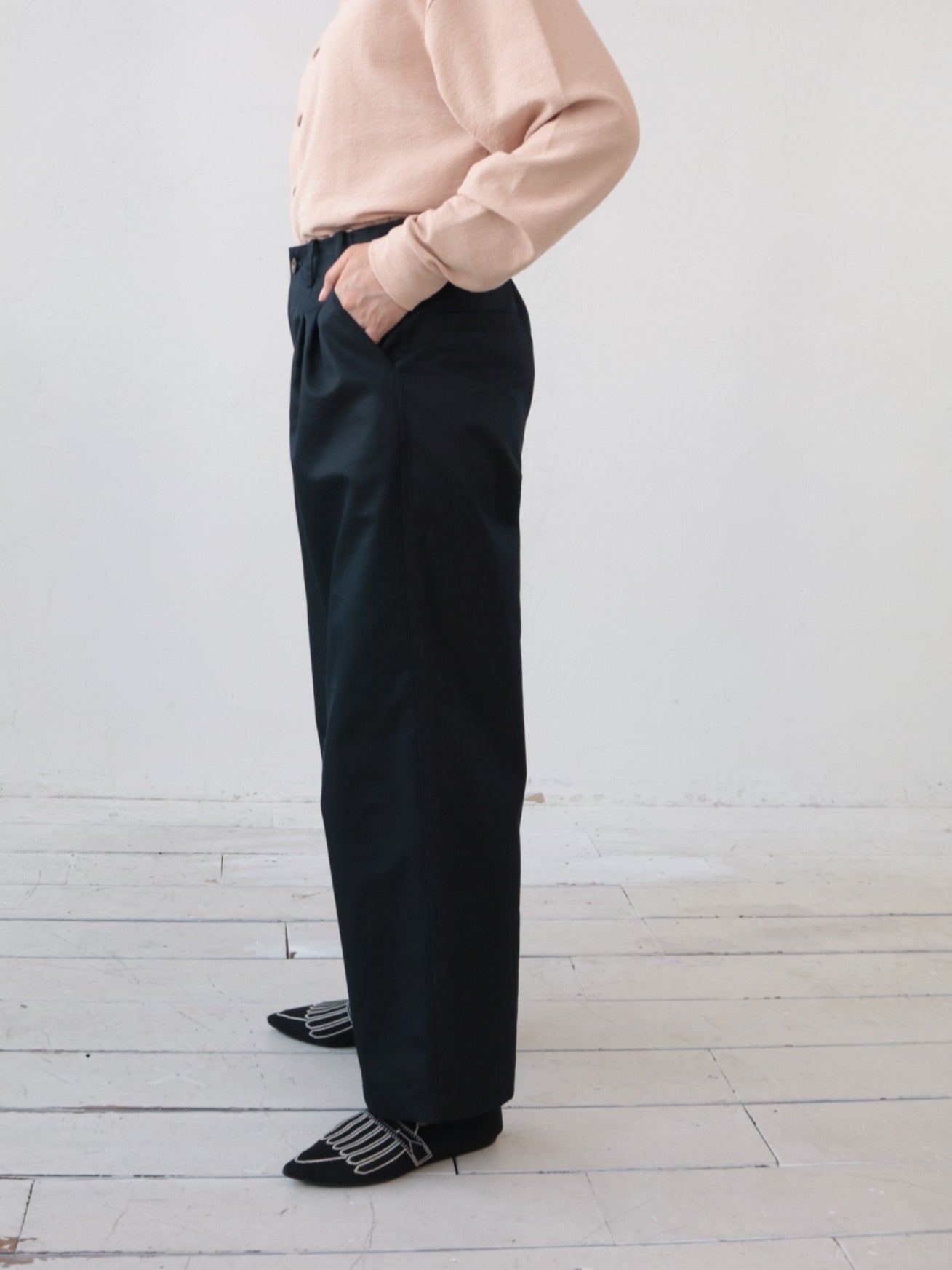 YARRA NEU　C/Tシャンブレーギャバパンツ　NU-5615-421