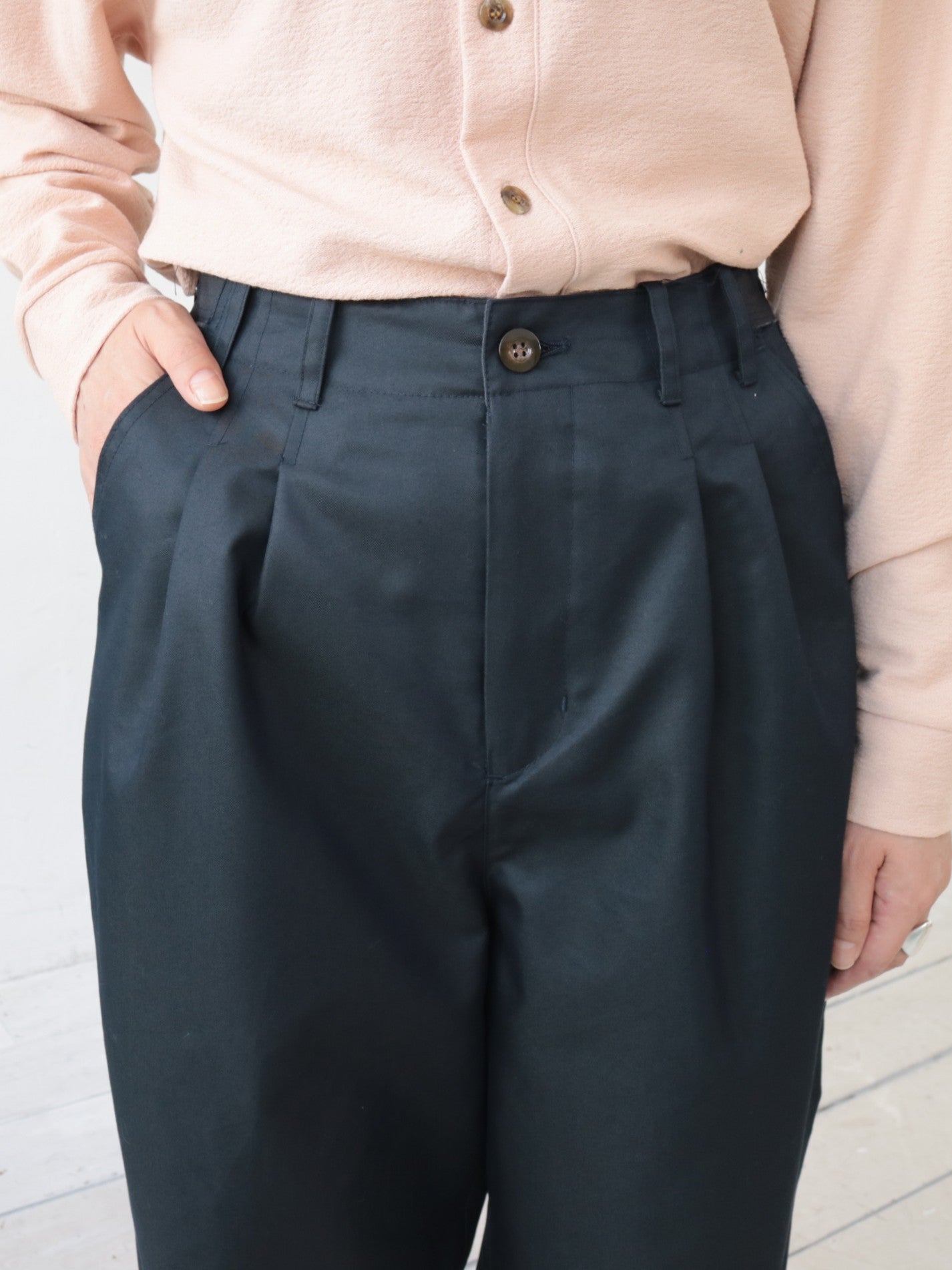 YARRA NEU　C/Tシャンブレーギャバパンツ　NU-5615-421