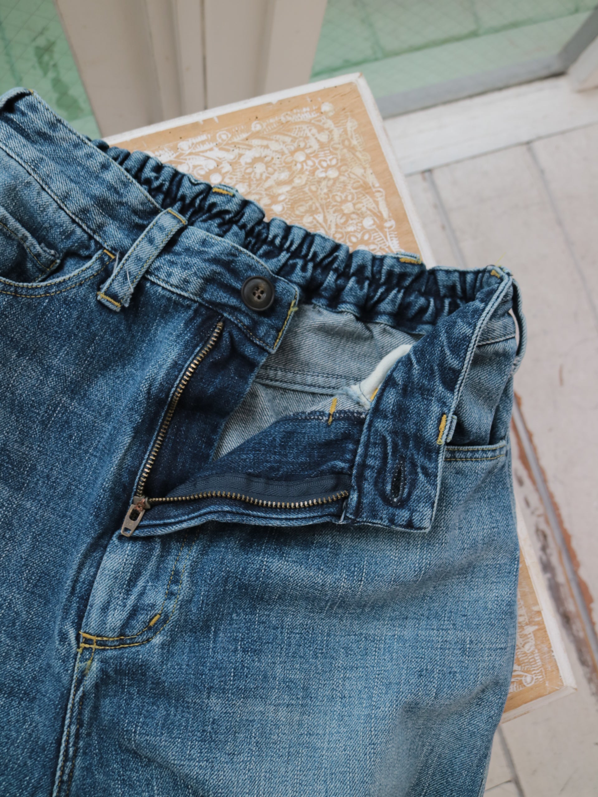 YARRA NEU　5th ANNIVERSARY 加工デニムパンツ　NU-5615-429