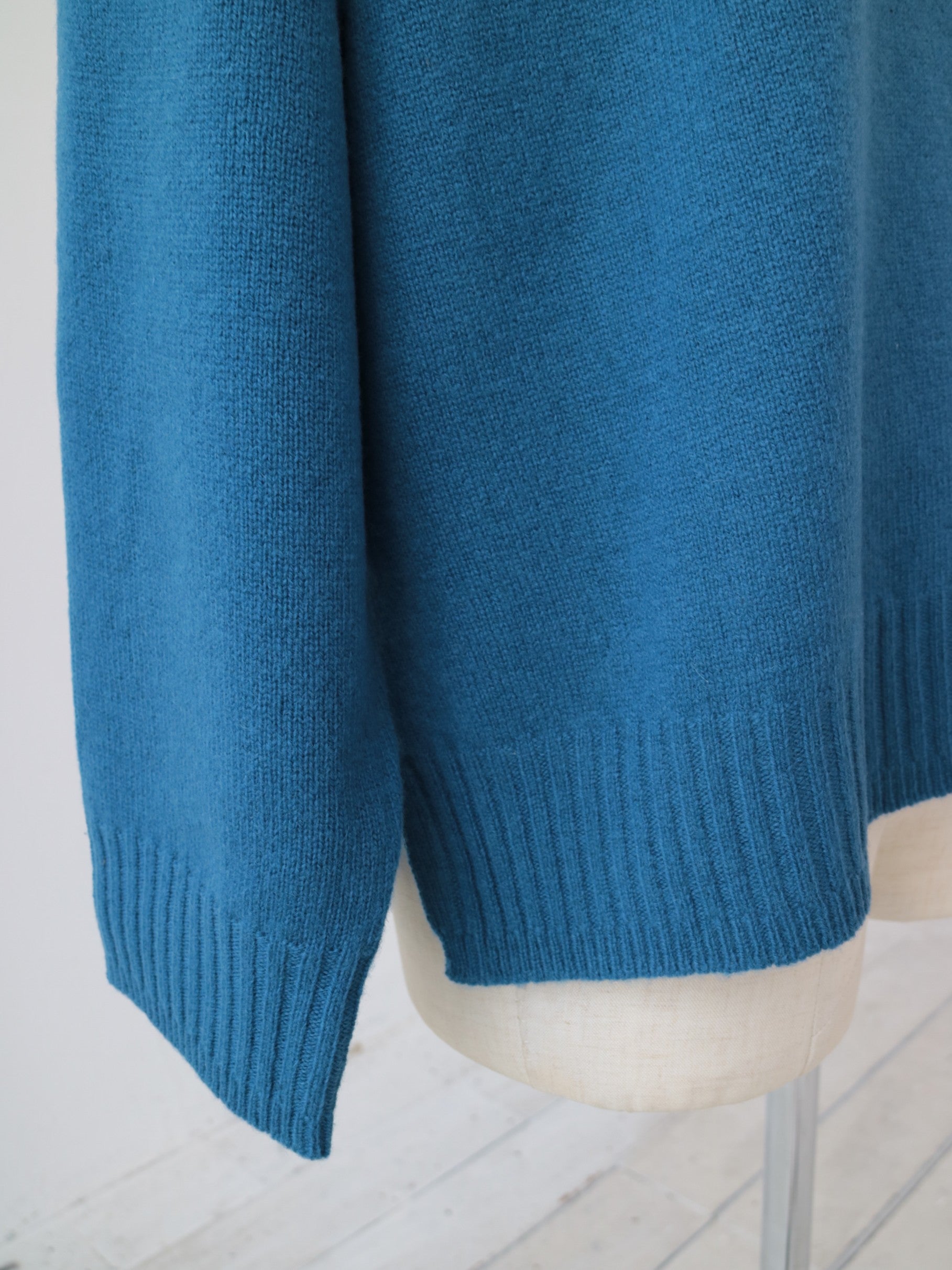 doux bleu　EXファインメリノウール  ニットプルオーバー　DB-2542-031