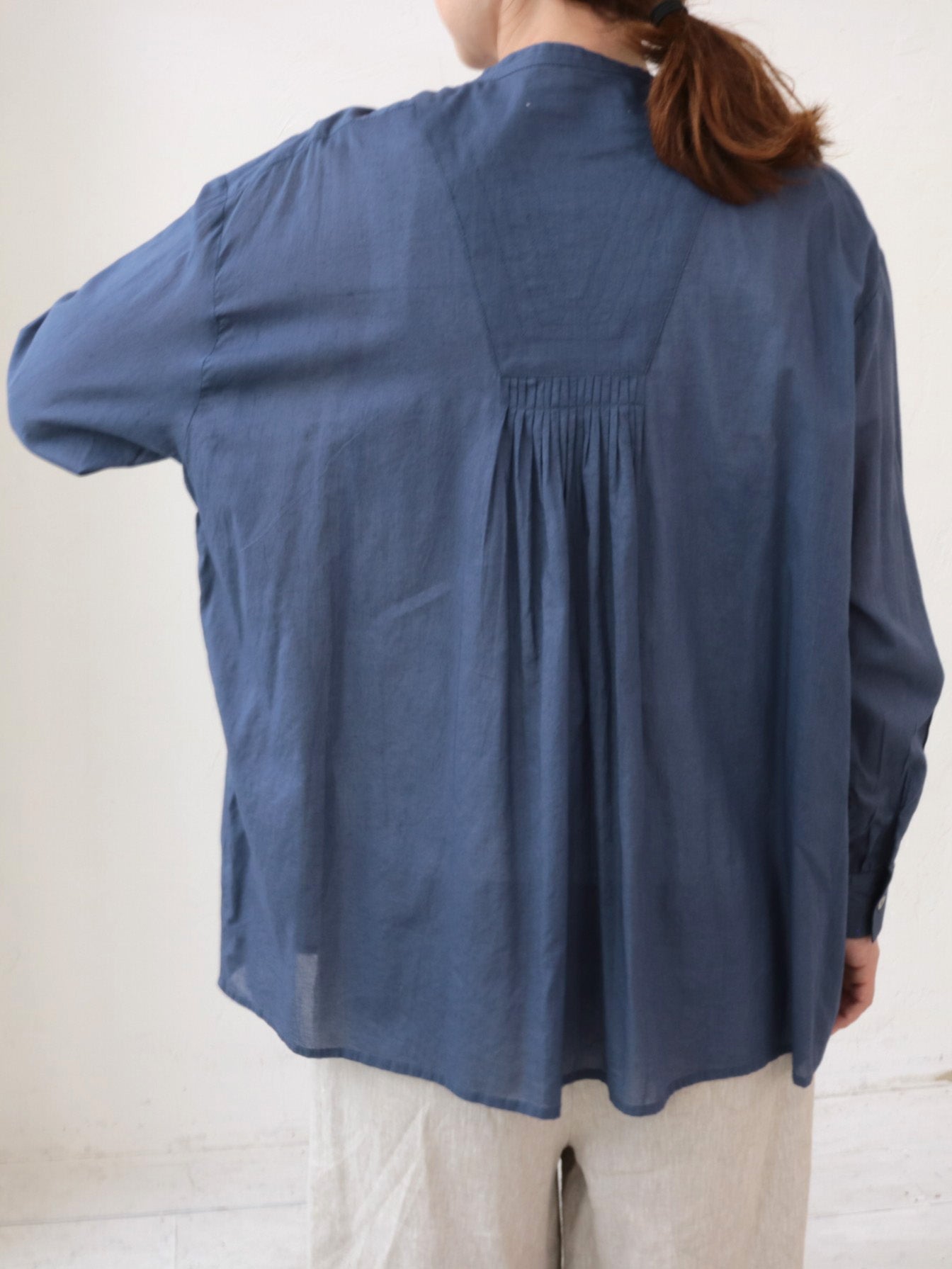 doux bleu　コットンカディ ギャザープルオーバーシャツ　DB-2613-030