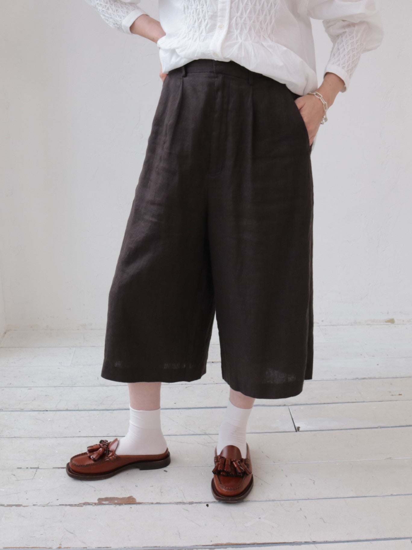 【ゆきふいるむ/yukiさん着用アイテム】doux bleu　クラシックリネン タックハーフパンツ　DB-2615-006