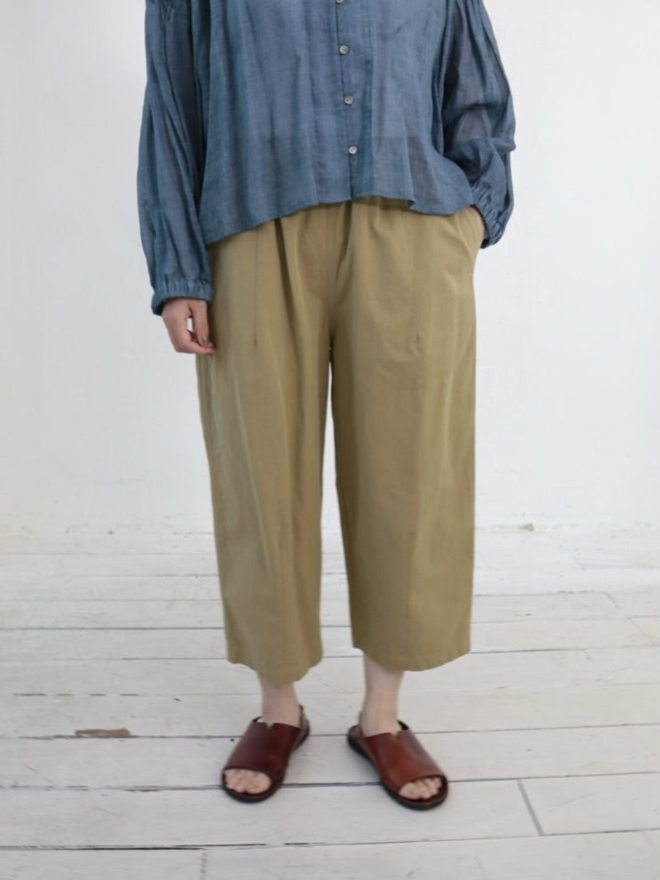 YARRA　８分丈裾ダーツパンツ　YR-1625-305