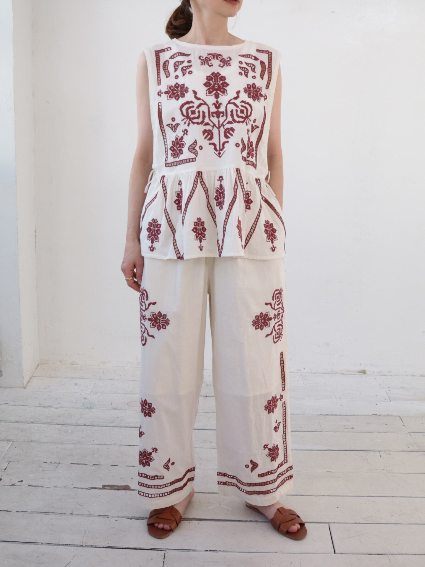 doux bleu　クロスステッチ刺繍パンツ　DB-2535-082