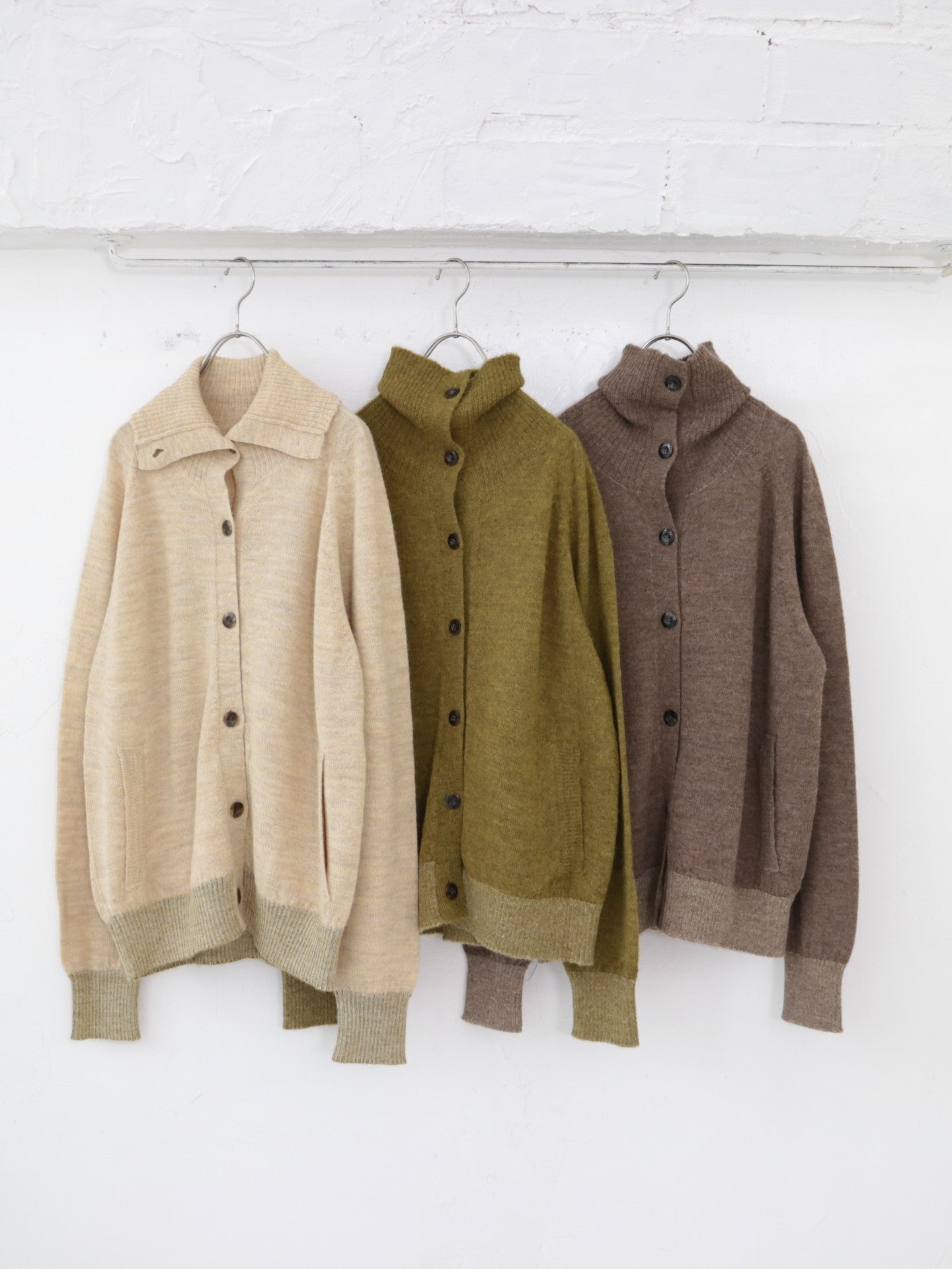 YARRA NEU　ペルーアルパカニットタートルカーディガン　NU-5542-407