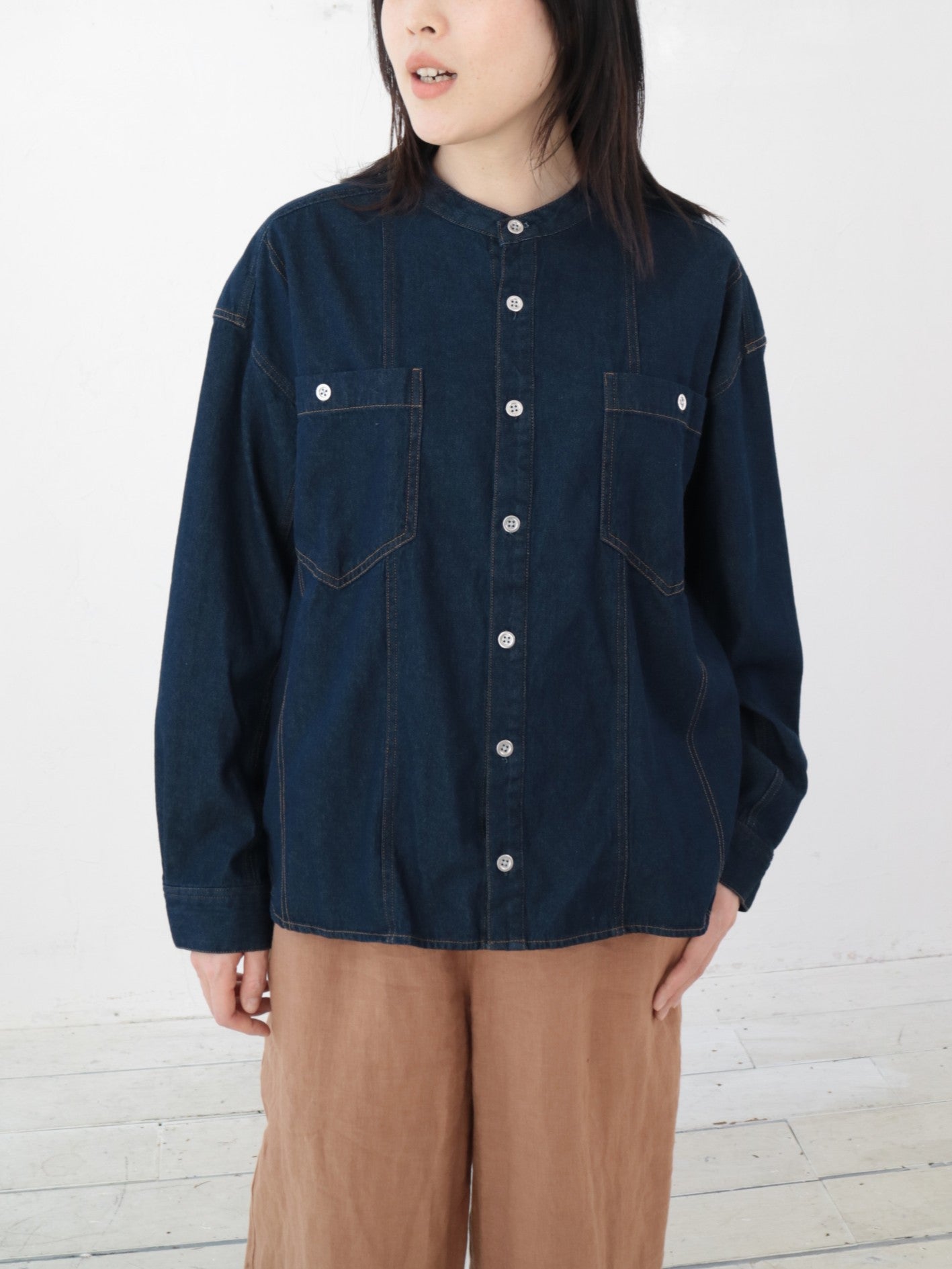 YARRA NEU　胸ポケット加工デニムシャツ　NU-5543-410