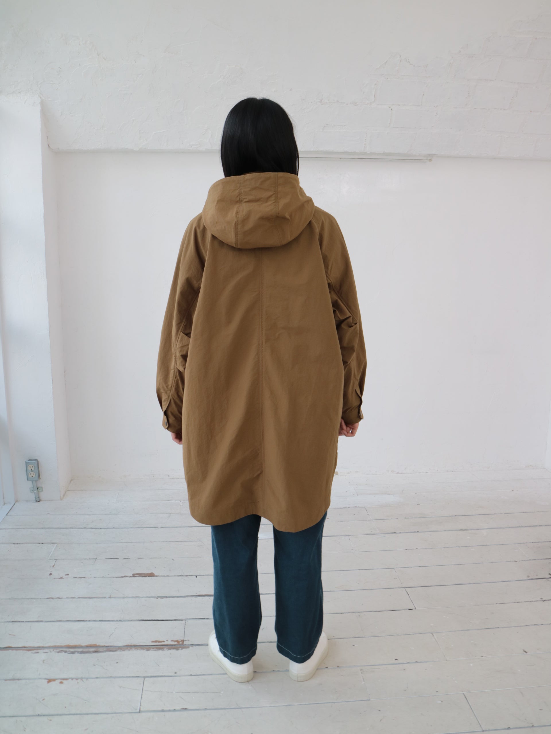 YARRA NEU　フード付きナイロンポンチョ風コート　NU-5547-414