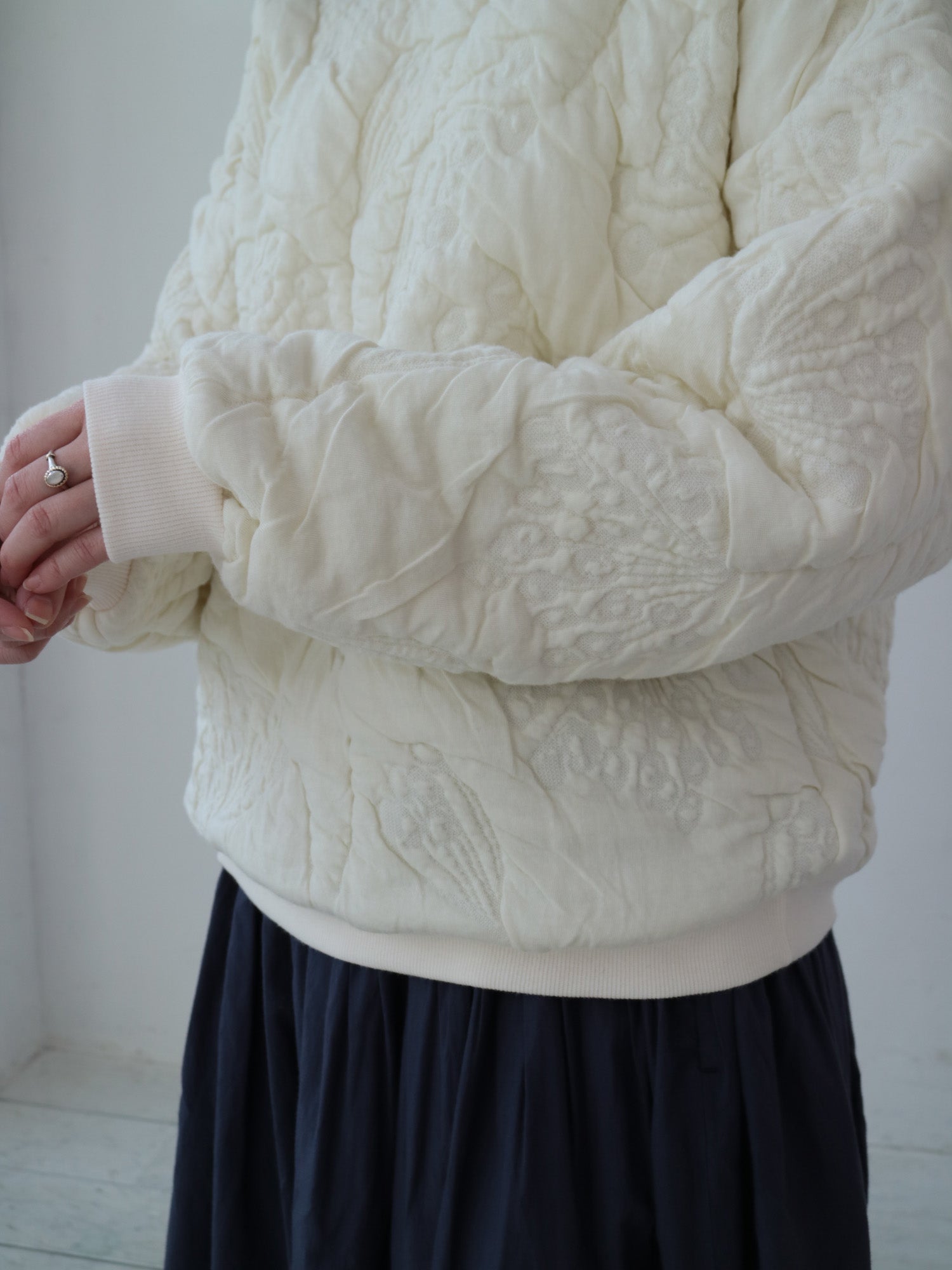 YARRA 木の実キルトJQDドロッププルオーバー YR-1541-225