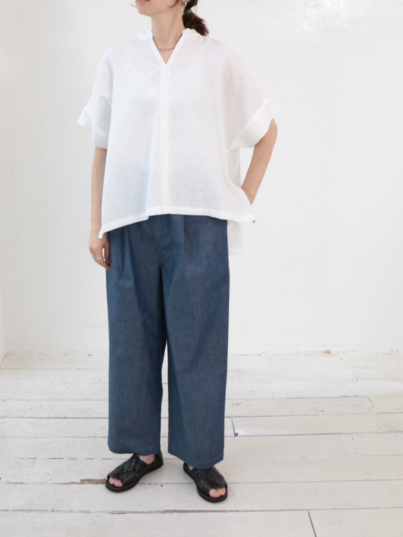 doux bleu　ライトデニムタックパンツ　DB-2625-056