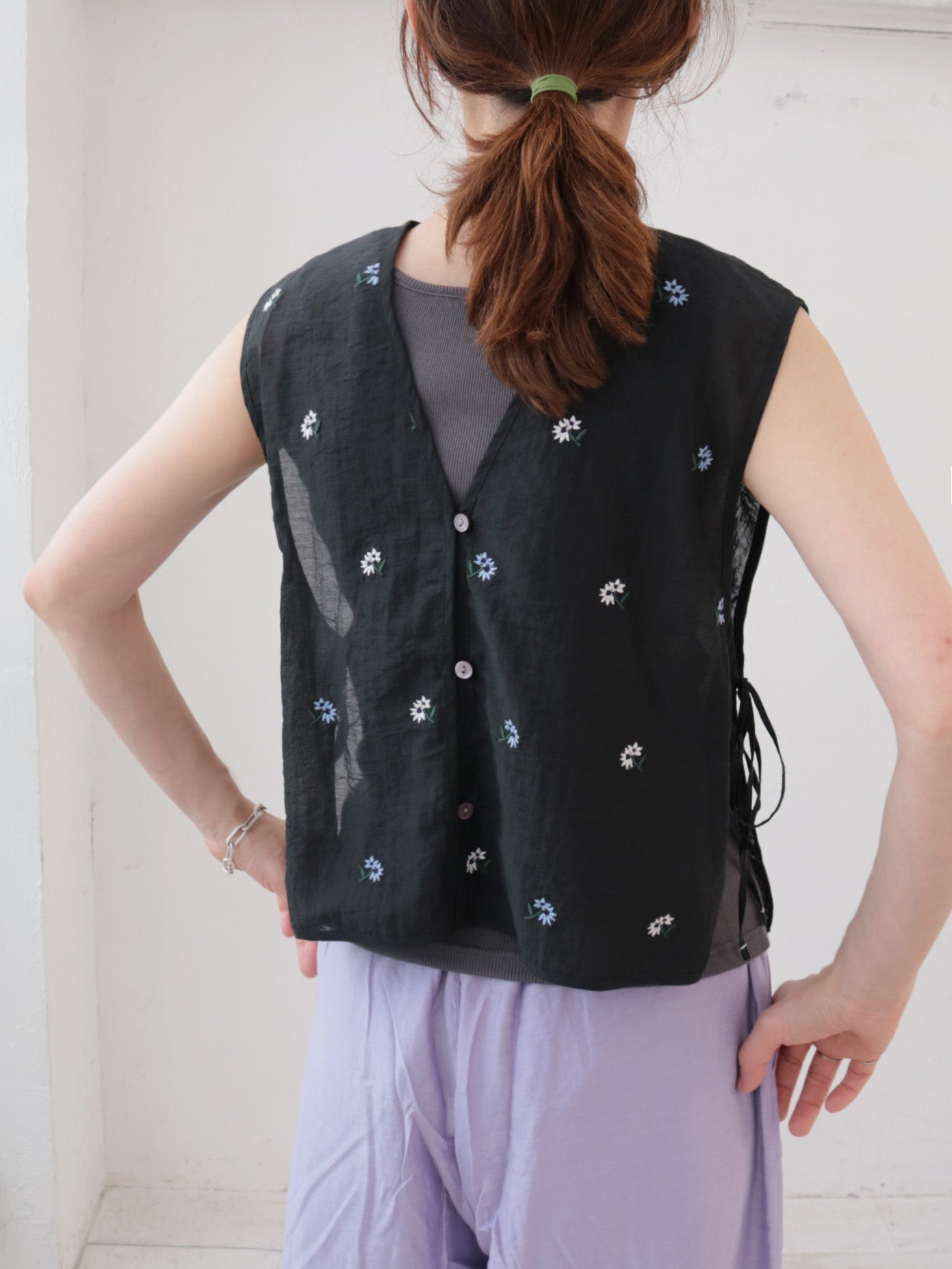 刺繍デザインシアーベスト doux bleu シアー刺繍2wayベスト DB-2628-077