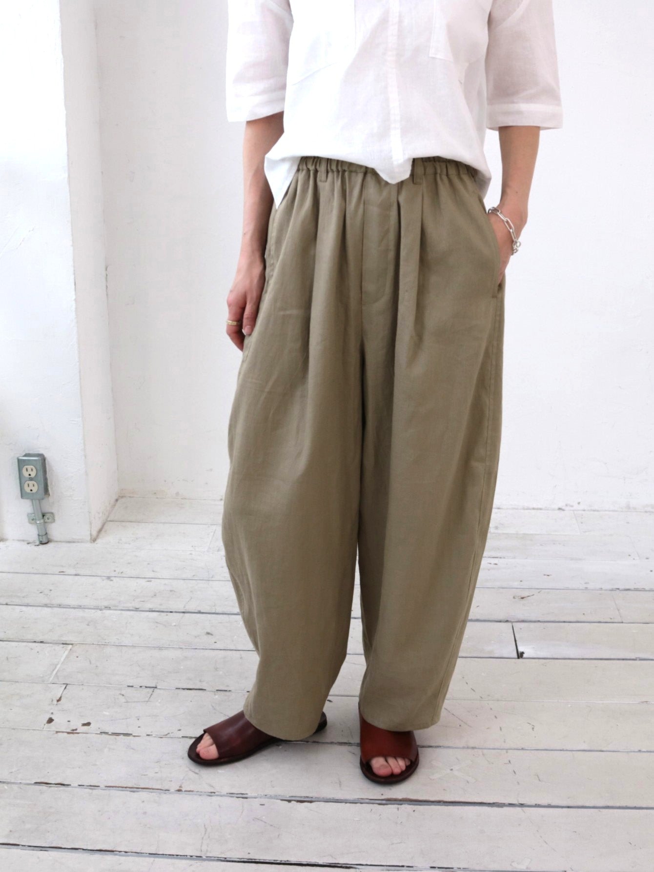 doux bleu　コットンリネンワイドコクーンパンツ　DB-2625-082