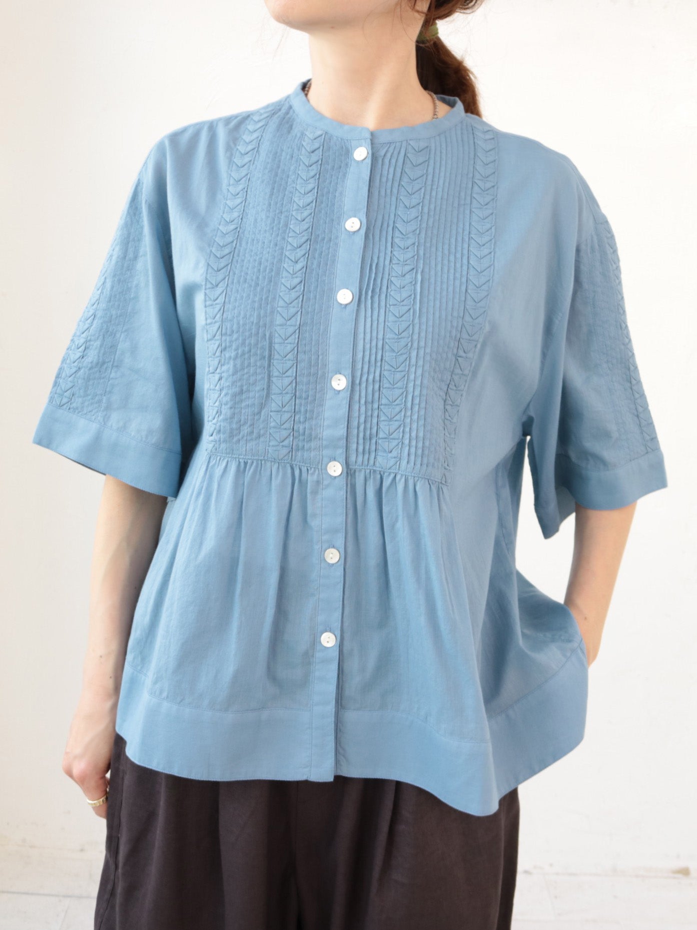 doux bleu　コットンボイル/ピンタックブラウス　DB-2623-063