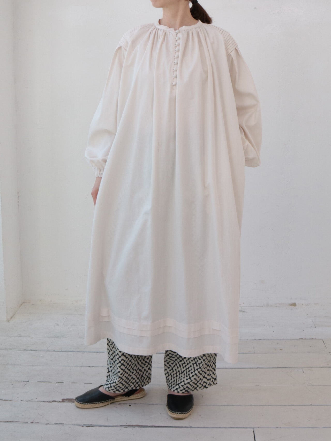 doux bleu　ショルダーピンタック ワンピース　DB-2544-030