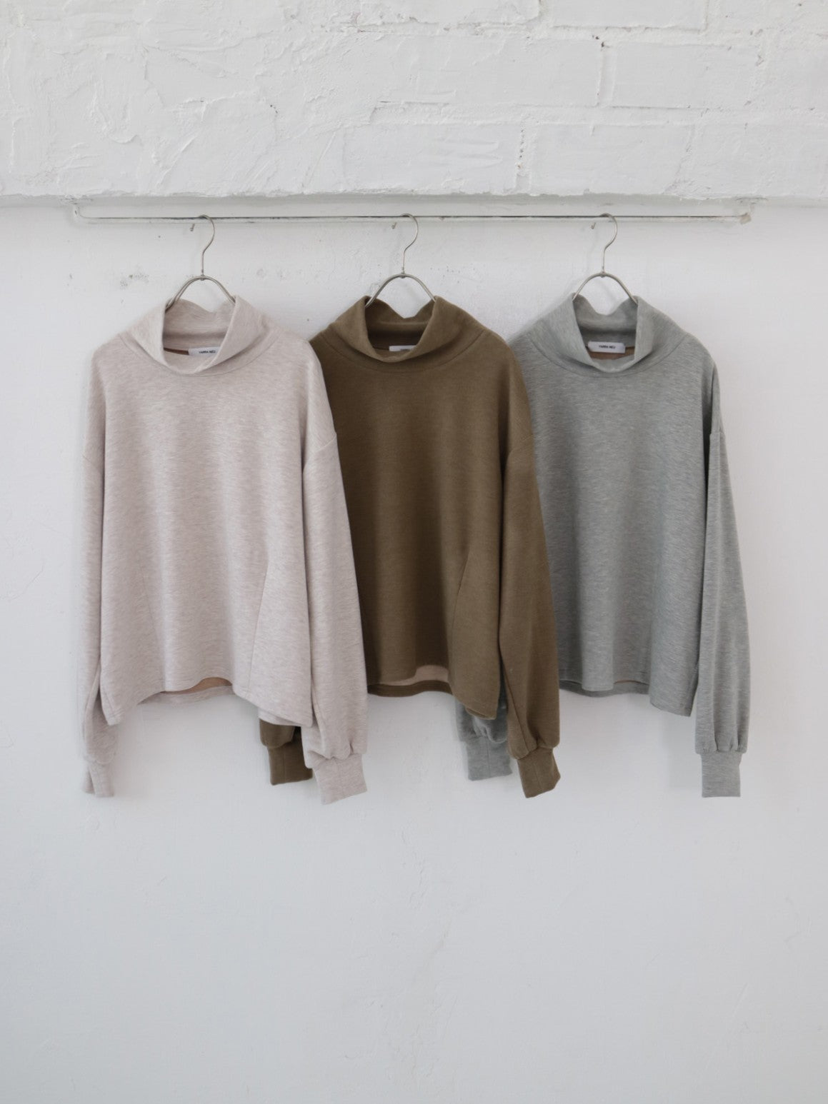 YARRA NEU　ハイネックフリースTOPS　NU-5551-416