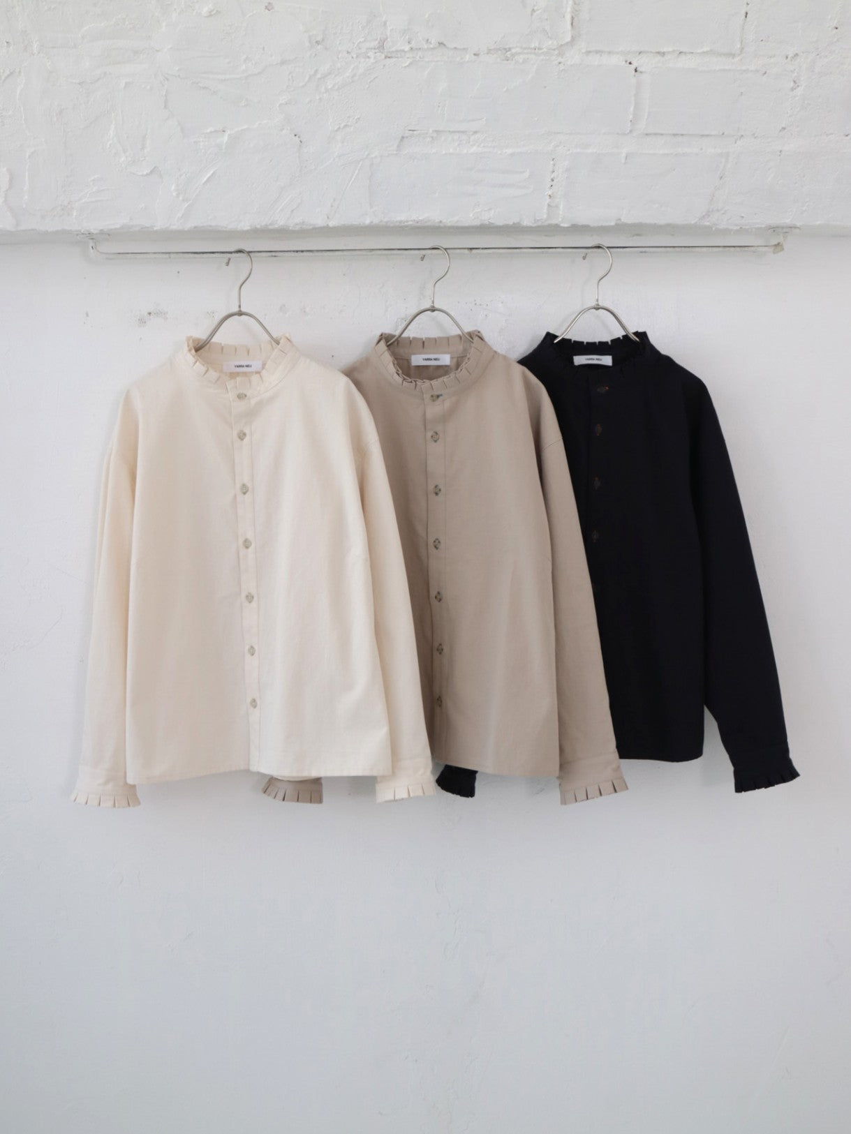 YARRA NEU　ヴィンテージワッシャー衿フリルシャツ　NU-5553-423