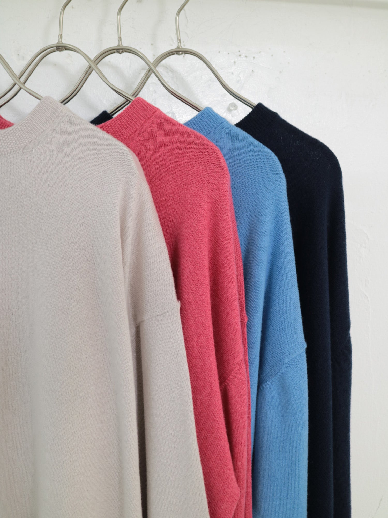 YARRA　柔らかメリノアウトリンキングニット　YR-1552-247