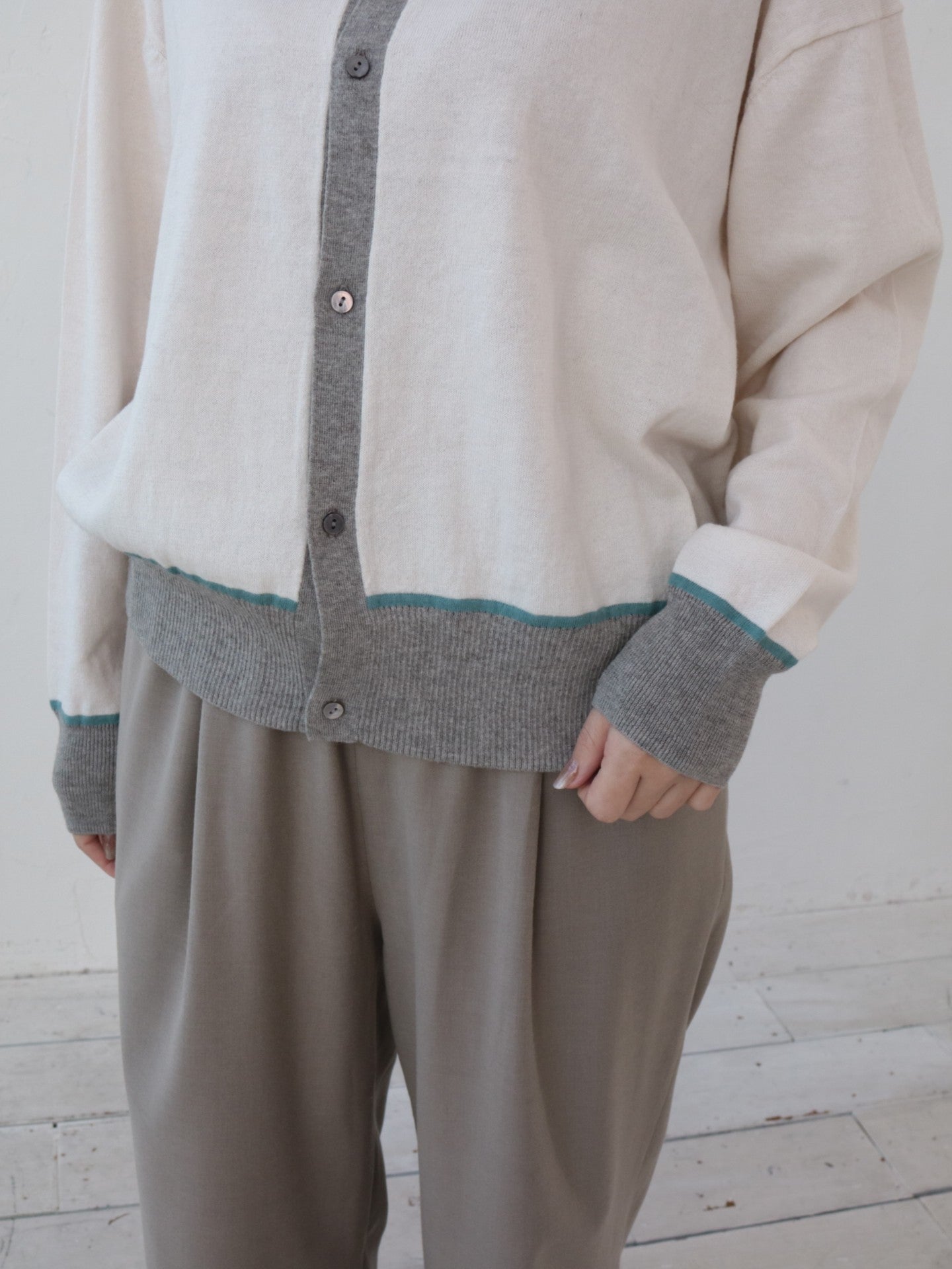 YARRA NEU　ウール混カラーコンビニットカーデ　NU-5642-407