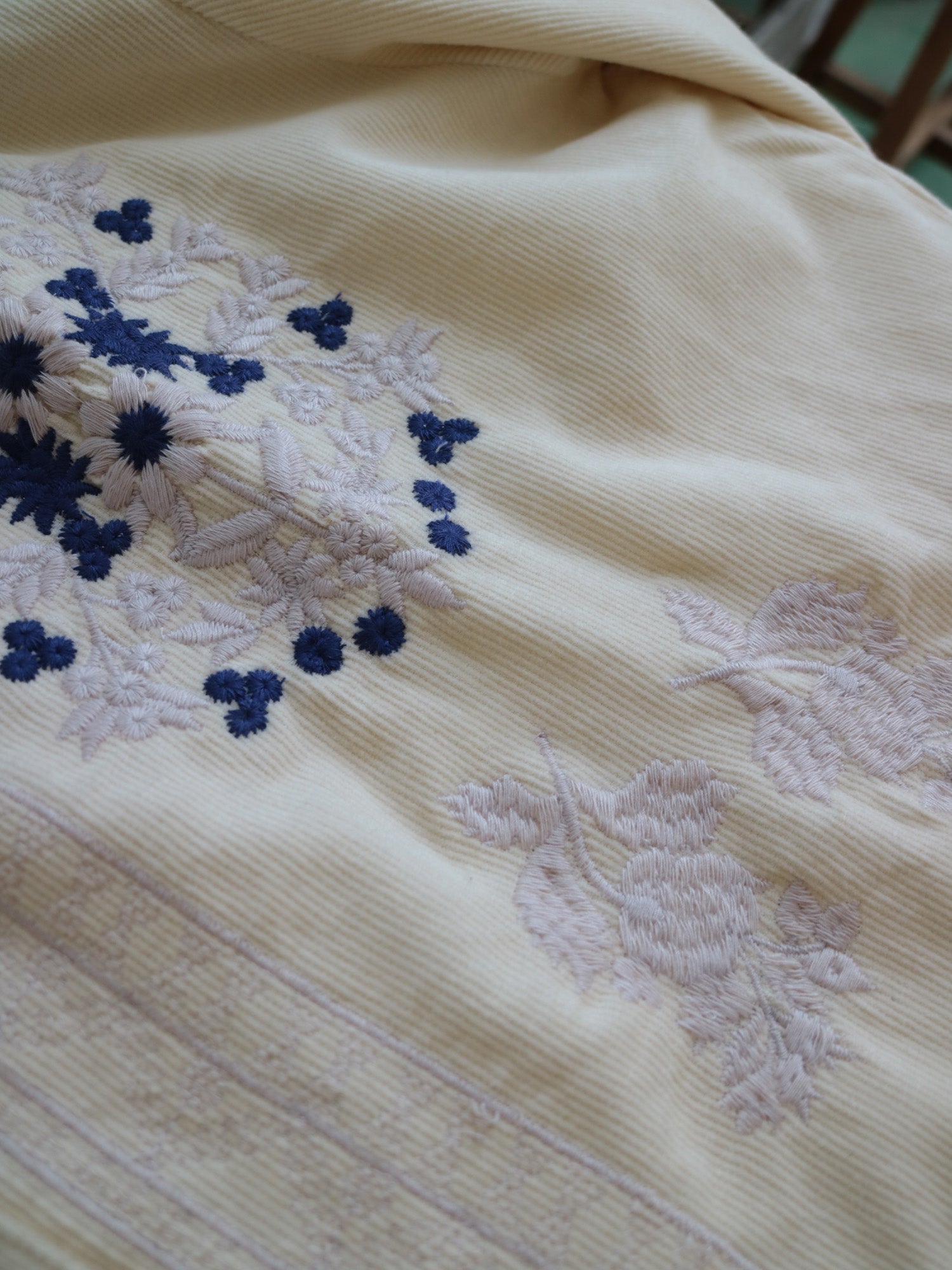 YARRA　INDIA刺繍コーデュロイブラウス　YR-1553-268