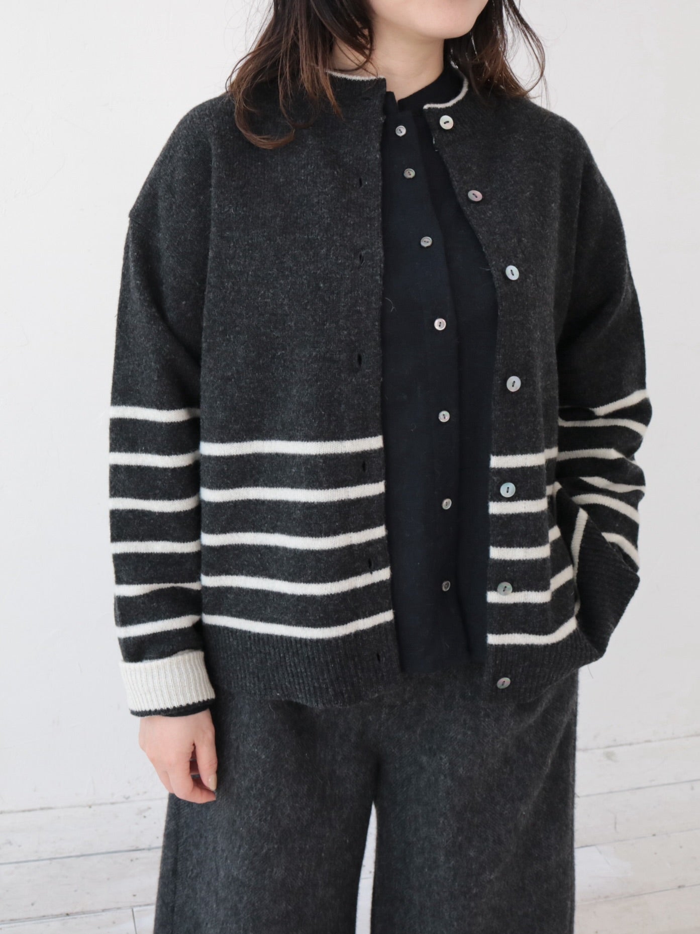 YARRA　ラムウール配色ニットカーディガン　YR-1552-273