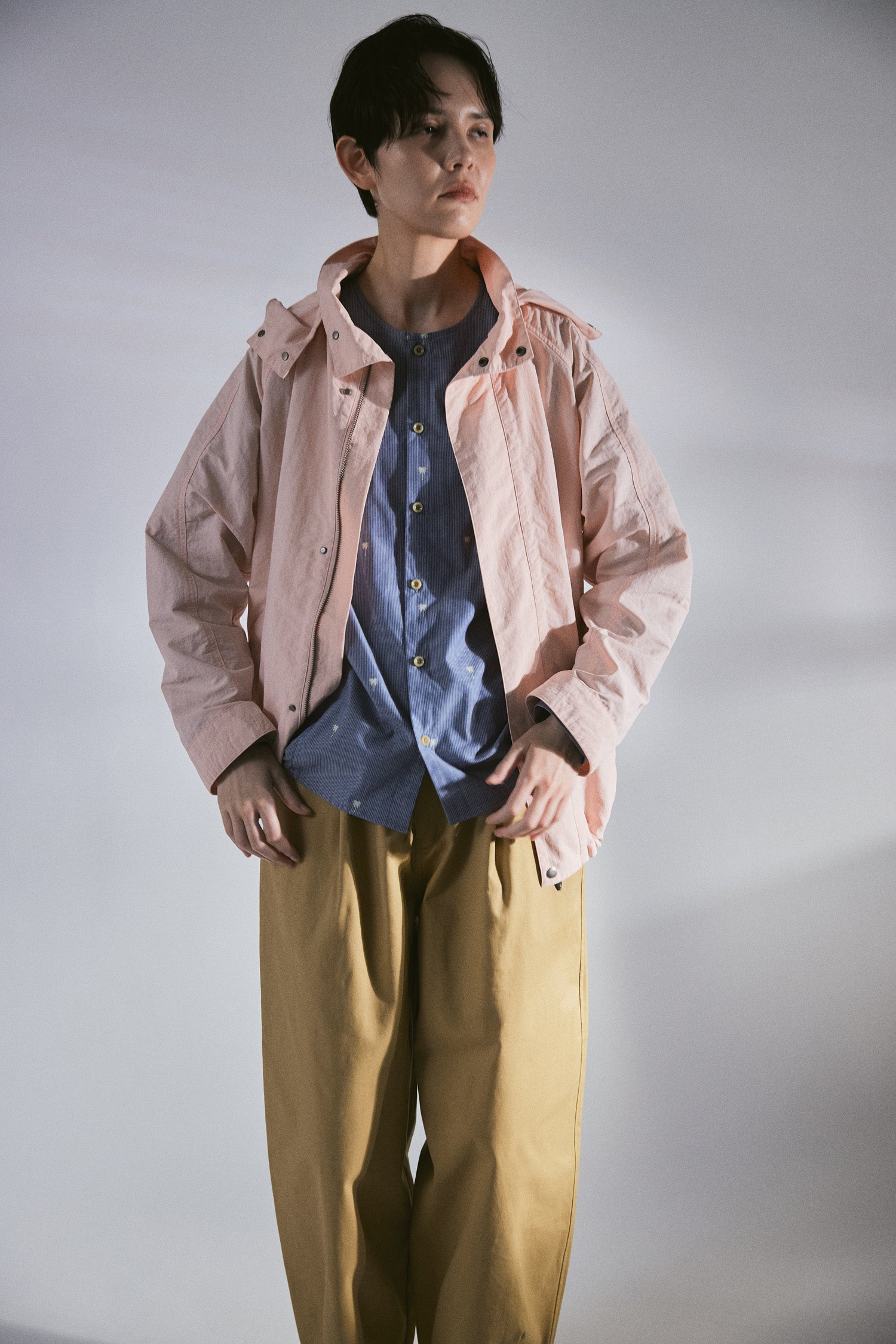 YARRA NEU　ナイロンフードブルゾン　NU-5617-425