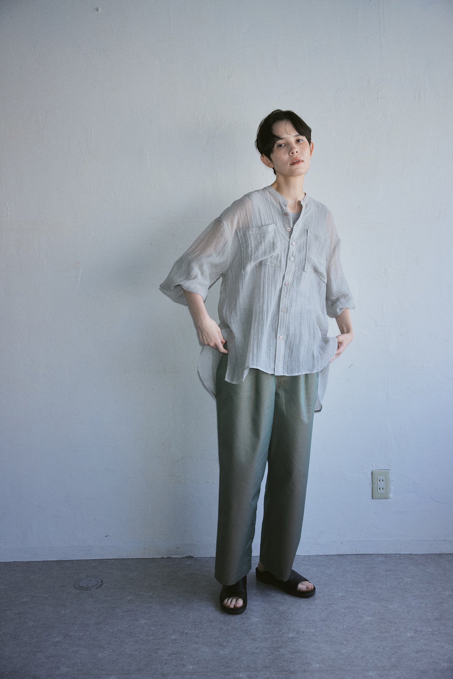 YARRA NEU　C/Tシャンブレーギャバパンツ　NU-5615-421