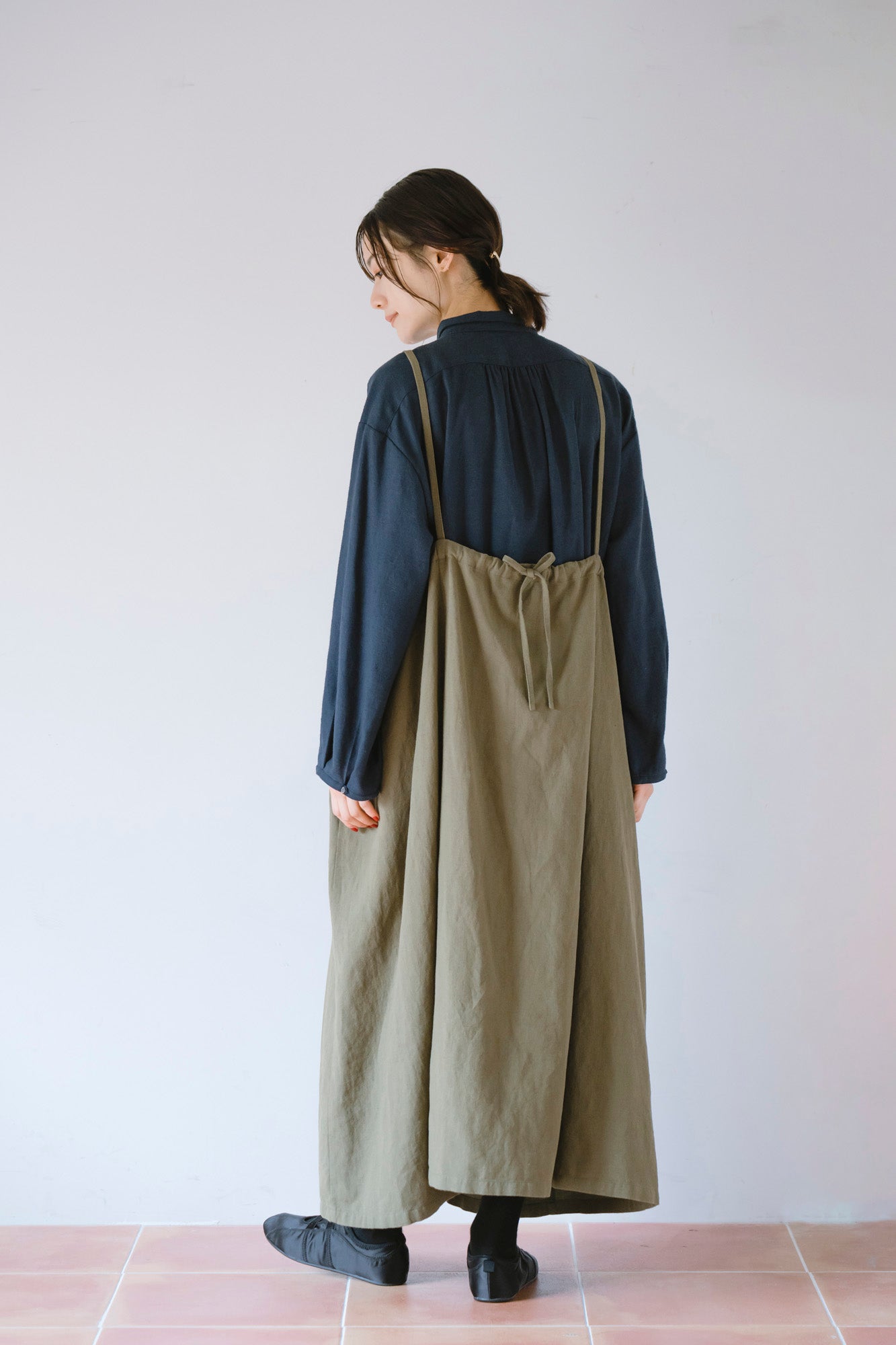 YARRA　オリジナルツイルちび衿ギャザーワンピース　YR-1554-249