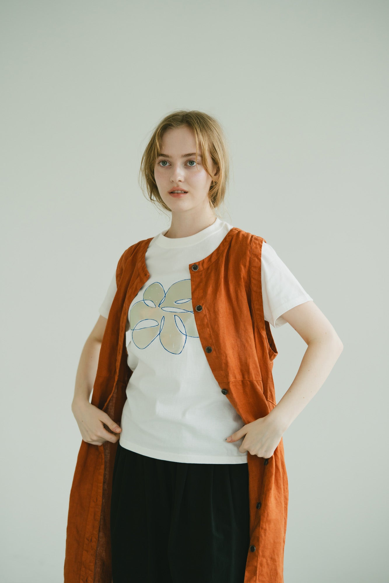 YARRA　フラワー箔Tシャツ　YR-1621-254