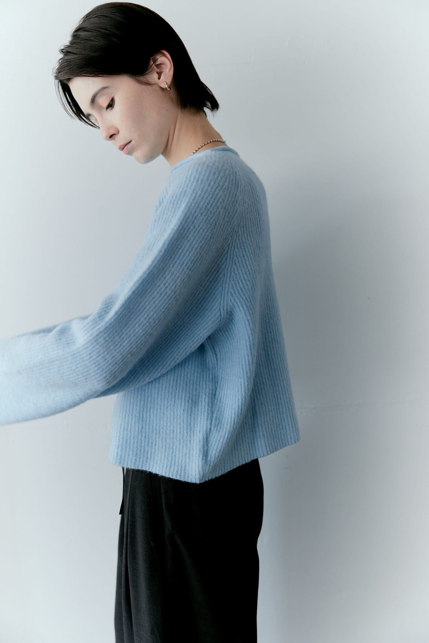 doux bleu ニット　セーター　YARRA Vネック　プルオーバー doux bleu / ニット