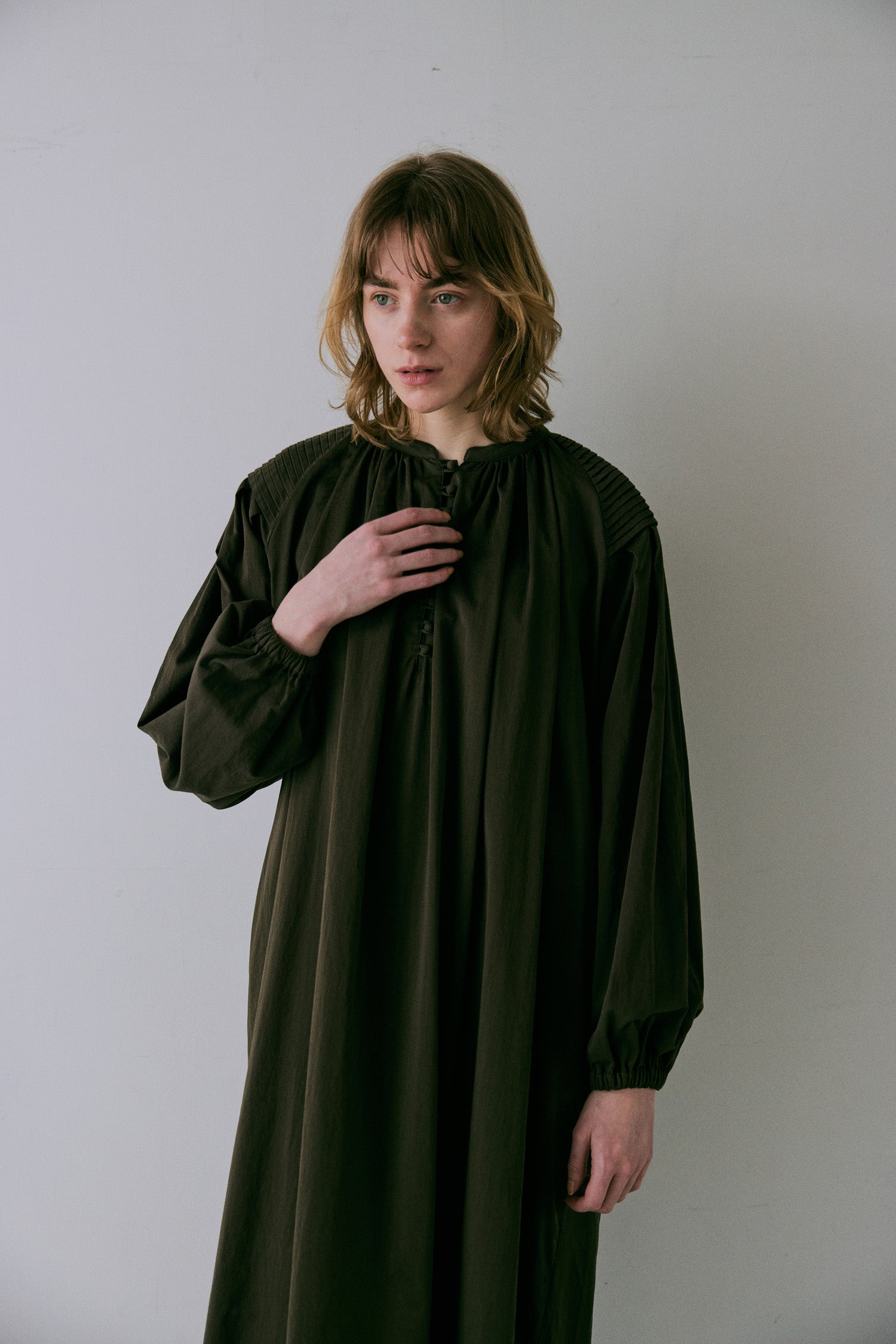 doux bleu ショルダーピンタック ワンピース DB-2544-030