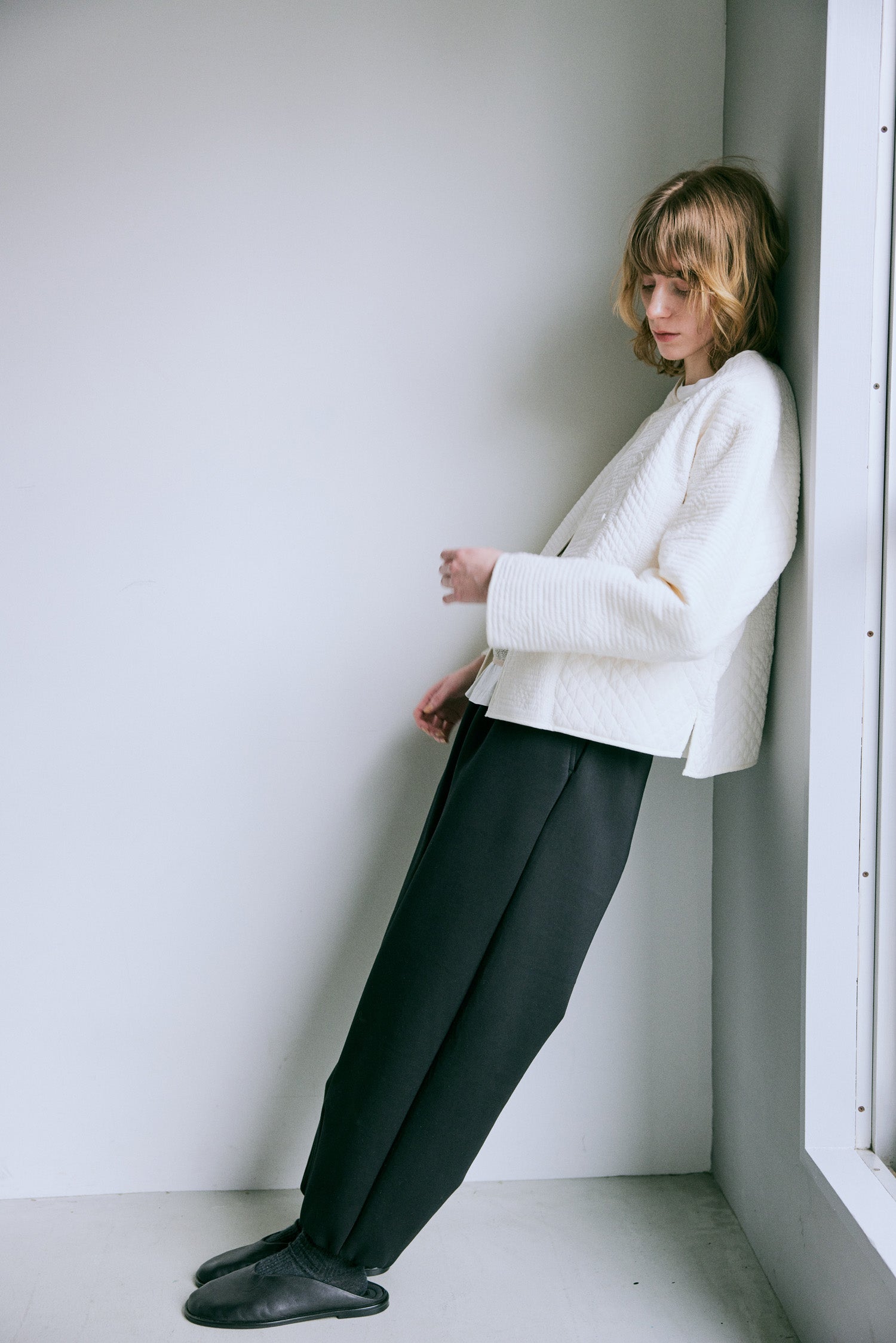 doux bleu　タック ジョガーパンツ　DB-2545-029