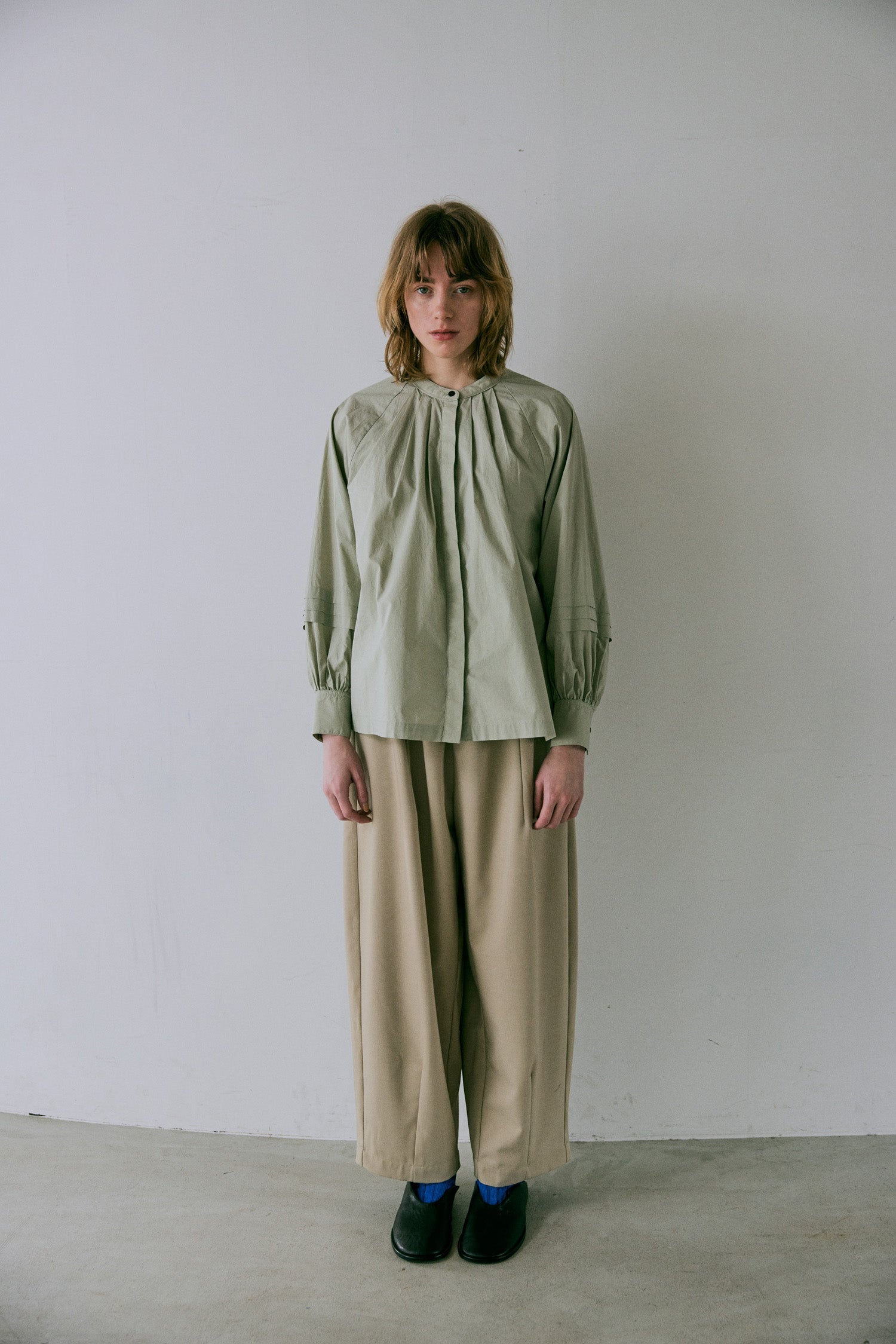 doux bleu　コットンタックブラウス　DB-2543-038