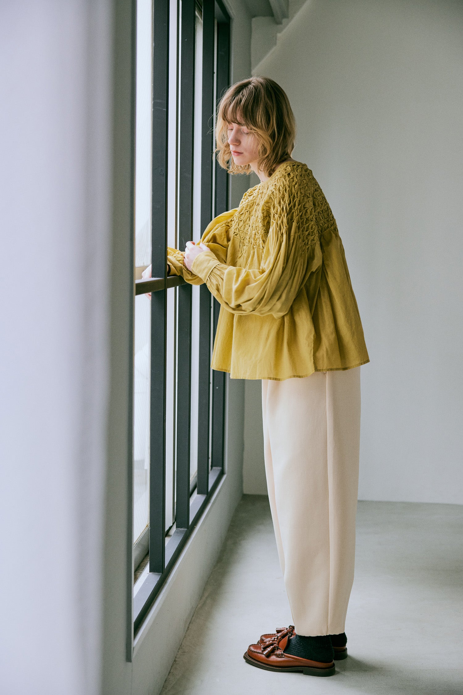 doux bleu　タック ジョガーパンツ　DB-2545-029