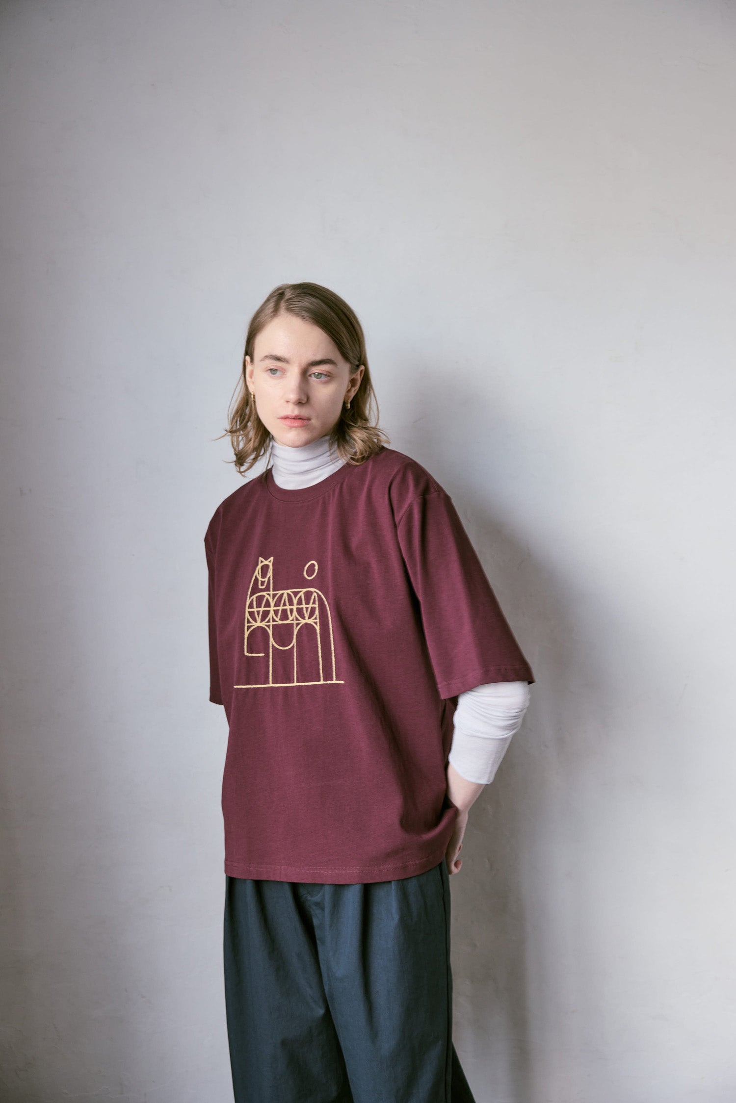 doux bleu　horse刺繍Tシャツ　DB-2641-001