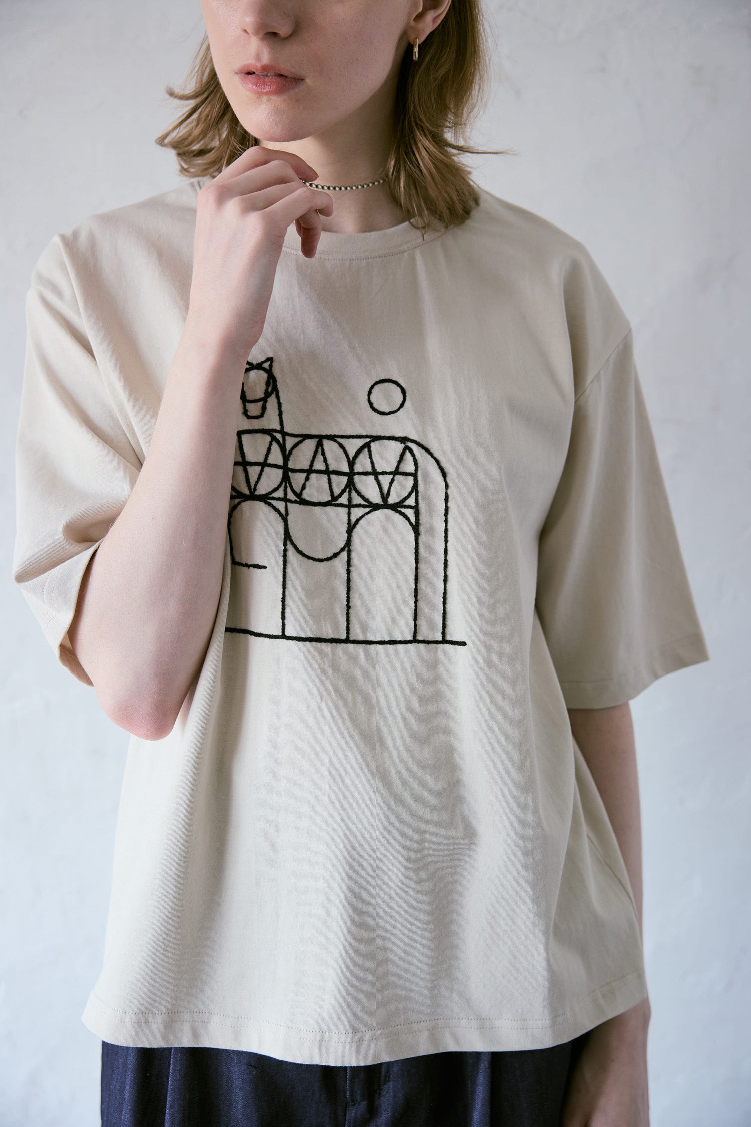 doux bleu　horse刺繍Tシャツ　DB-2641-001