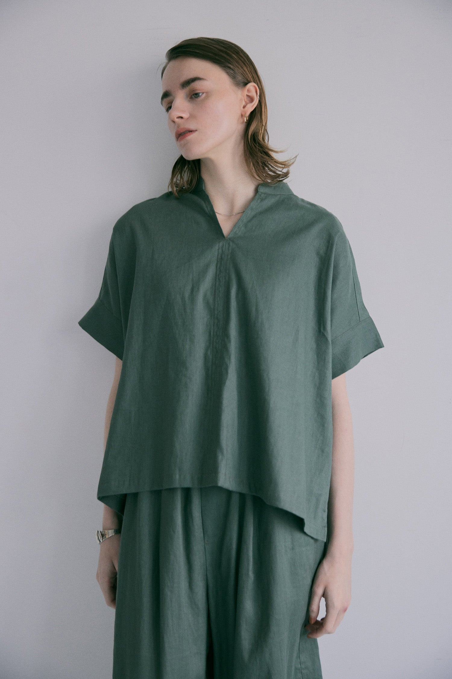 doux bleu　コットンリネン スキッパーシャツ　DB-2623-081