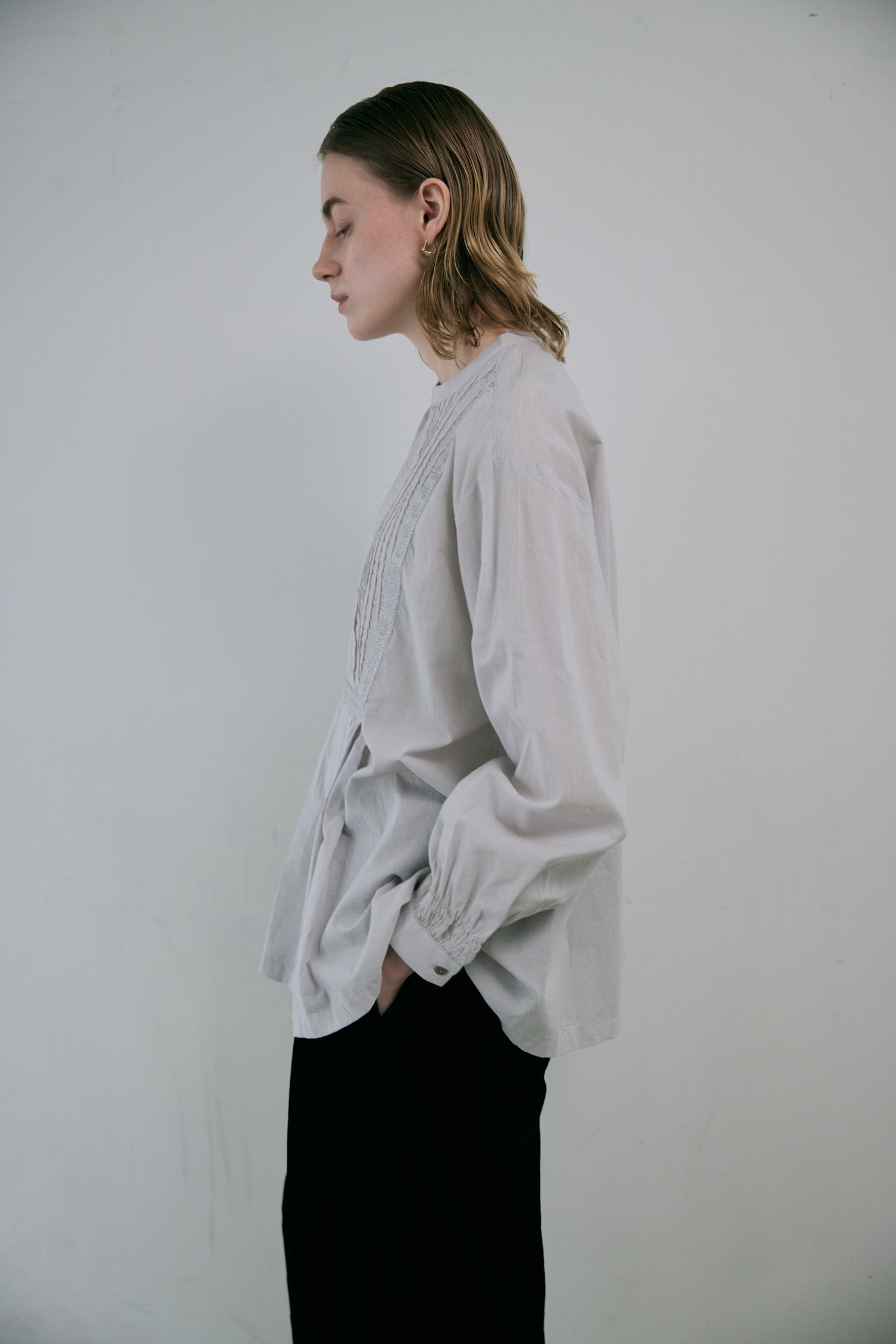 doux bleu シルバー刺繍ブラウス DB-2553-050