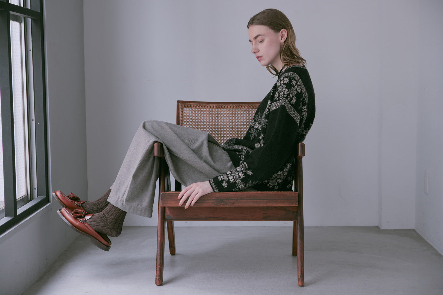 美品 YARRA ノーカラー リネンデニムジャケット ベージュ パイピング 美品 YARRA ノーカラー リネンデニムジャケット ベージュ