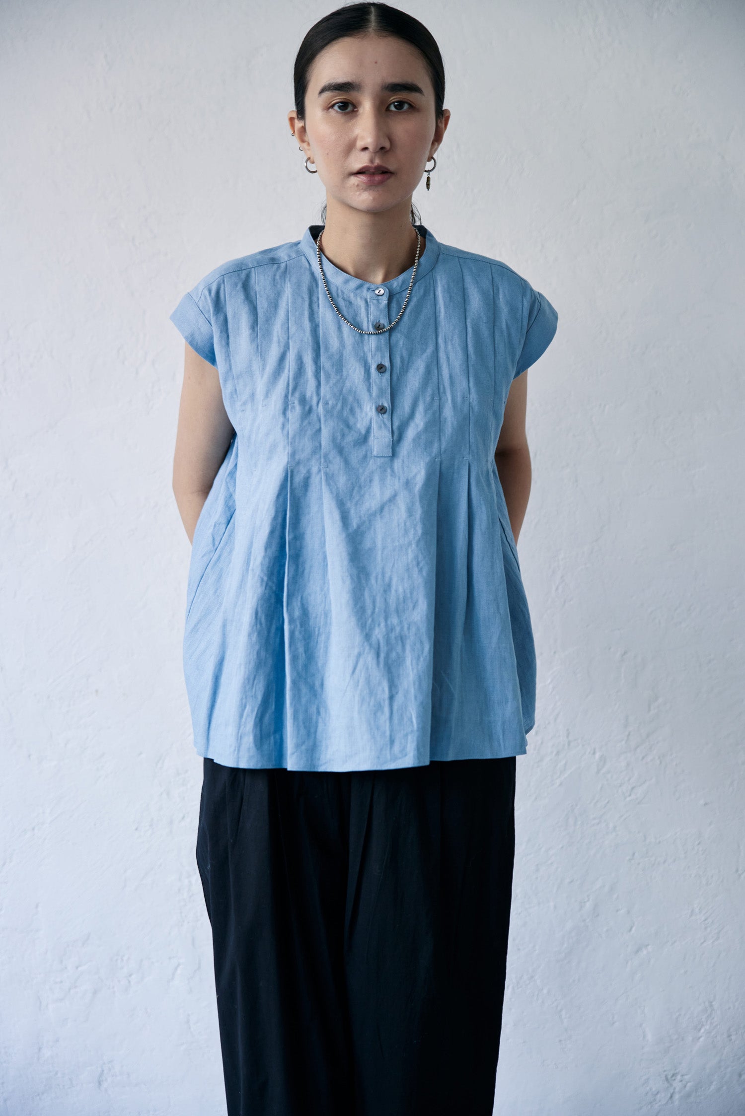 doux bleu　リネンコットン タックブラウス　DB-2533-075