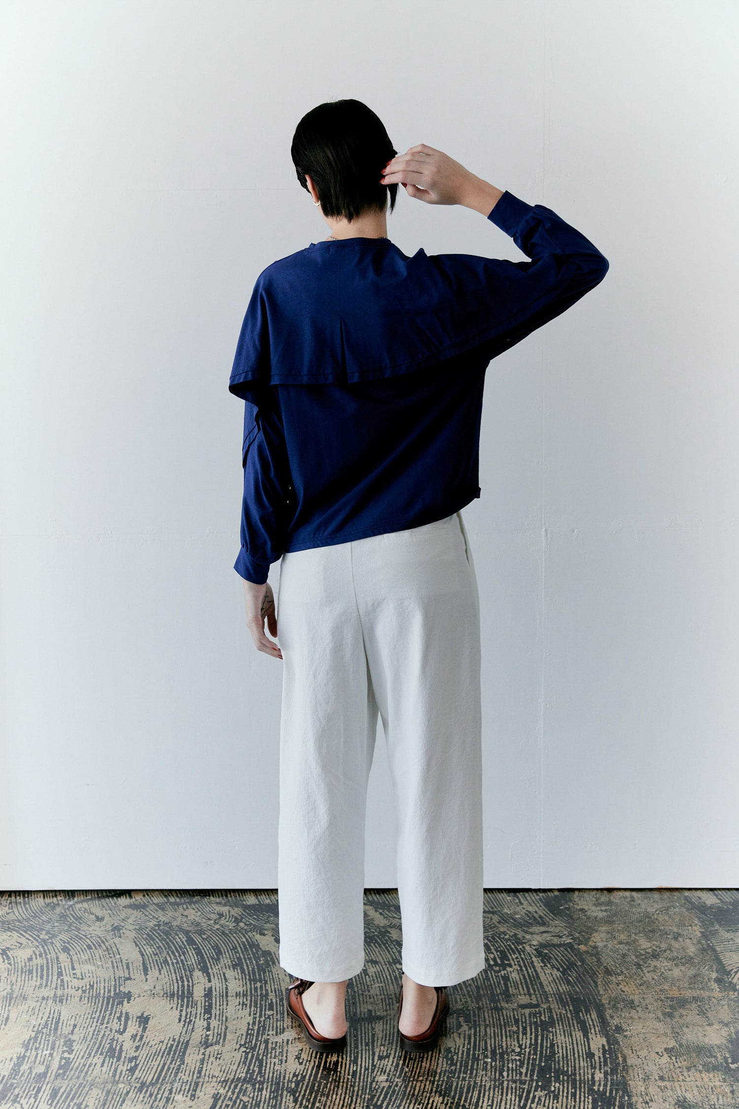 doux bleu　バックケープ プルオーバー　DB-2611-040