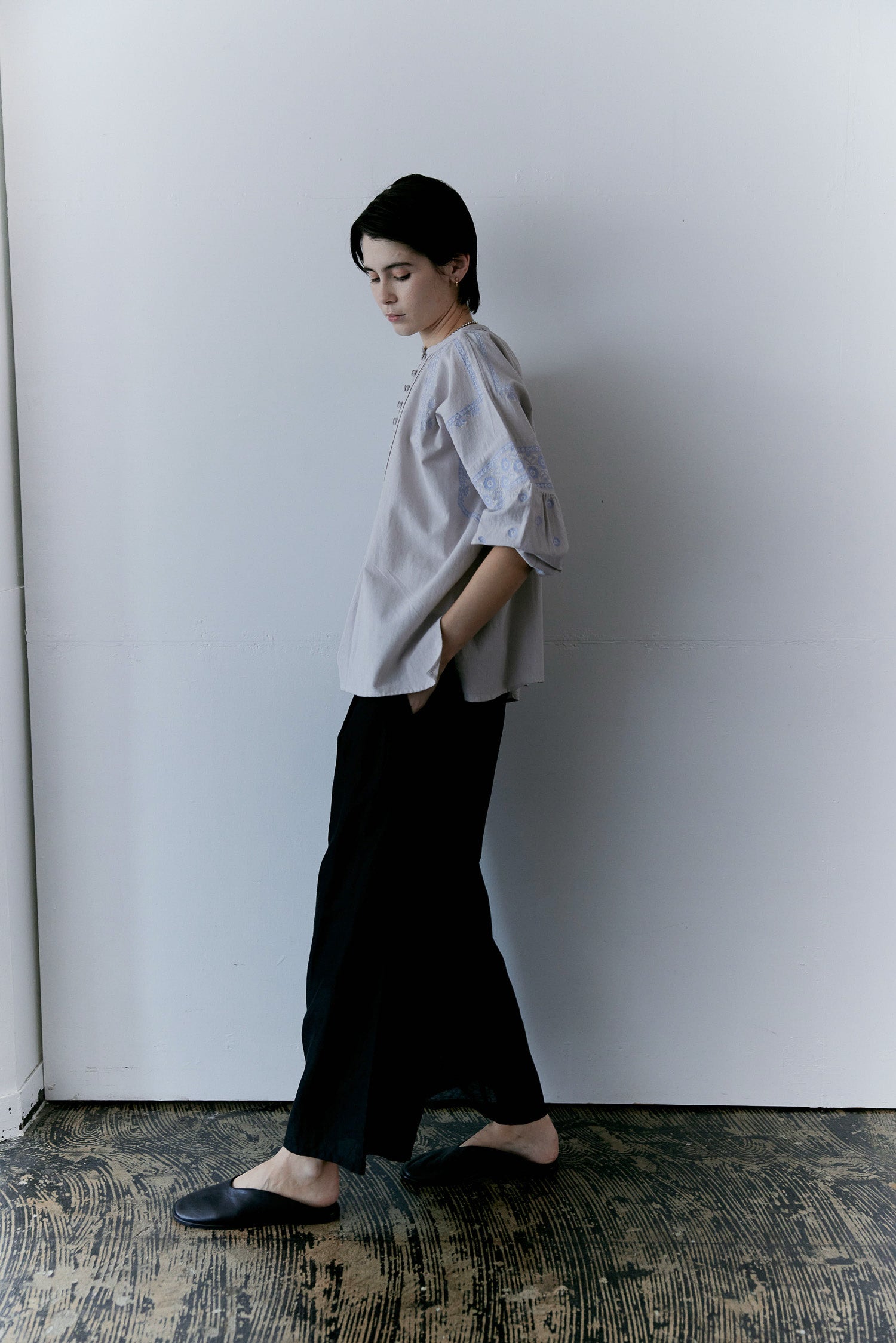 doux bleu　C/L クロスステッチ刺繍ブラウス　DB-2613-015